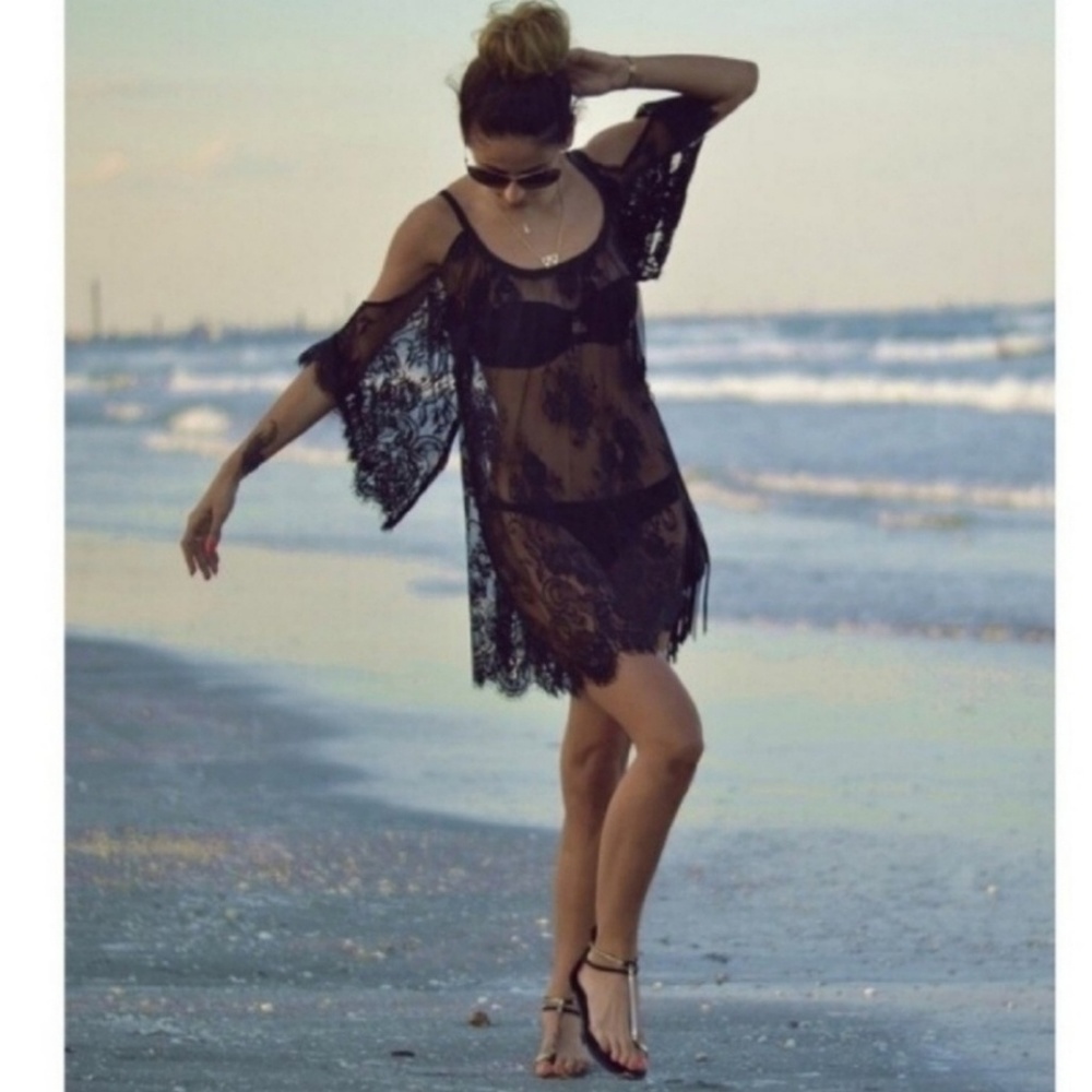 SOLD OUT!!! Perfect Lace Cover up!💋 - Picture 2 of 6